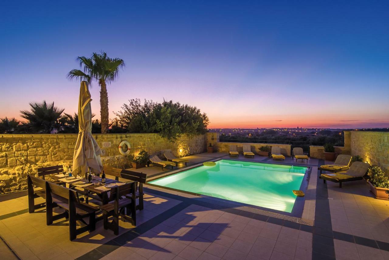 Blueberry Hills Villa Zejtun ภายนอก รูปภาพ